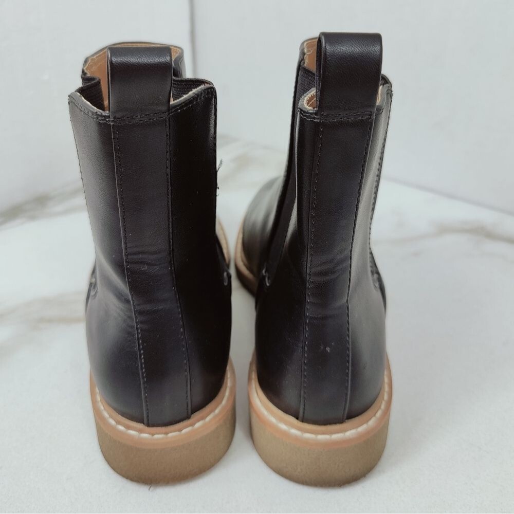 EUC Universal Thread Women's Pearl Black Faux Leather Chelsea Ankle Boots, 7.5 - Picture 7 of 11